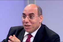 بقلم.. قطب العربي.jpg